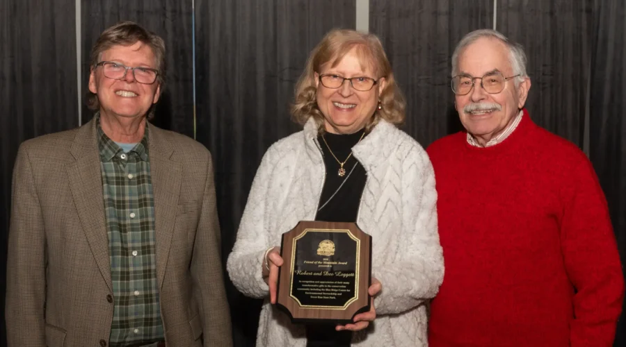 Friend of the Mountain Award: Robert and Dee Leggett
